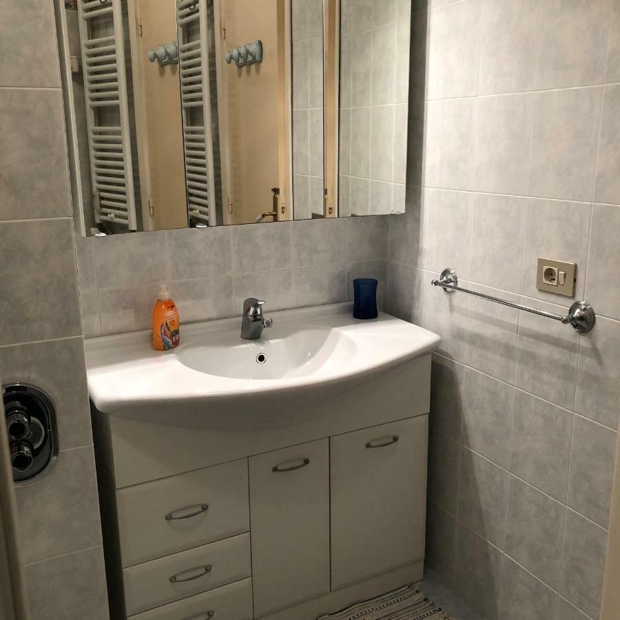 Апартаменты Le Vina Del Mar Bloc B Ментона Экстерьер фото
