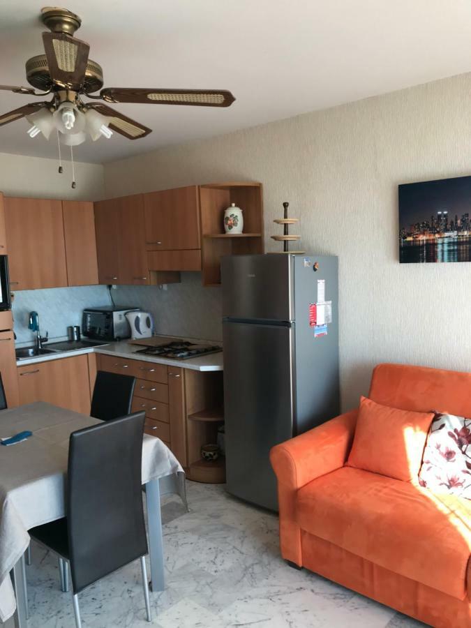 Апартаменты Le Vina Del Mar Bloc B Ментона Экстерьер фото